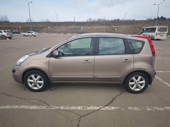 2006 Nissan Note I, бежевый, 420000 рублей - вид 8