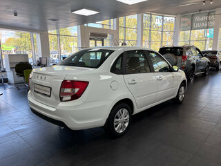 2025 Lada (ВАЗ) Granta I Рестайлинг, белый, 775000 рублей, вид 4