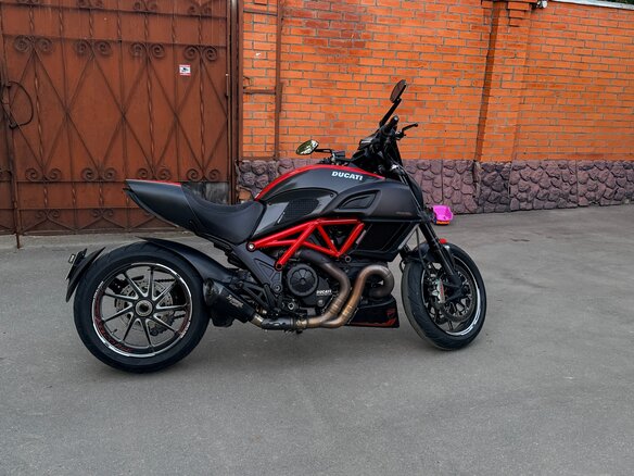2014 Ducati Diavel Carbon, красный, 1270000 рублей - вид 14
