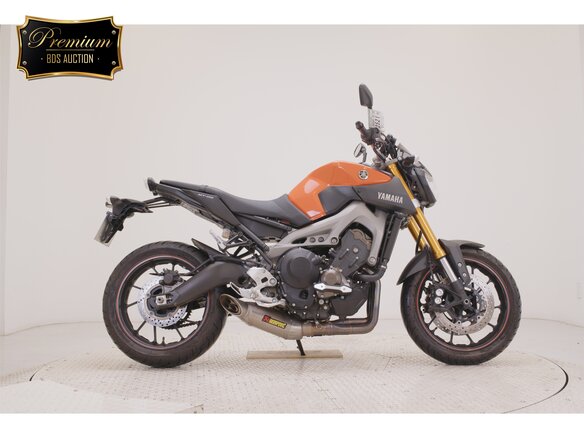 2014 Yamaha MT-09 (FZ-09), оранжевый, 655000 рублей