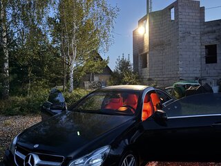 2013 Mercedes-Benz E-Класс 350 IV (W212, S212, C207) Рестайлинг, чёрный, 1850000 рублей, вид 3