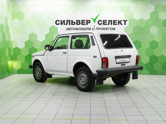 2011 Lada (ВАЗ) 2121 (4x4) I Рестайлинг, белый, 320000 рублей - вид 5