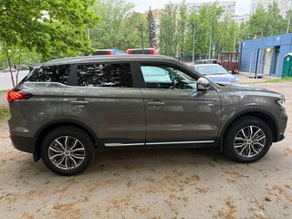 2024 Geely Atlas Pro, серый, 2230000 рублей, вид 4