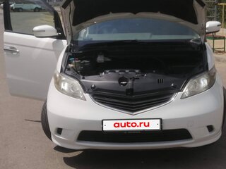2004 Honda Elysion I, белый, 1200000 рублей, вид 4