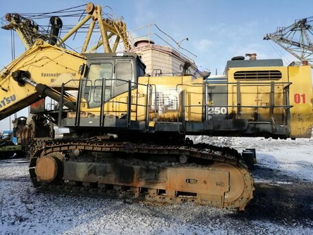 2011 Komatsu PC1250, жёлтый, 16000000 рублей, вид 2