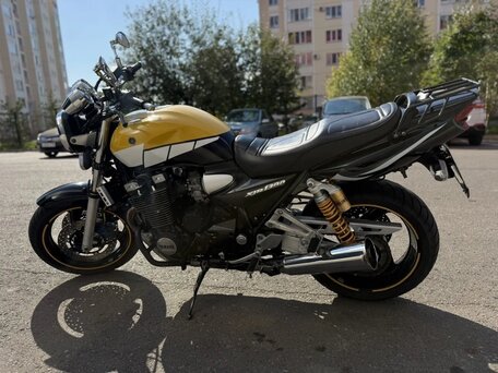 2003 Yamaha XJR1300, жёлтый, 350000 рублей, вид 1