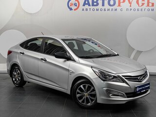 2015 Hyundai Solaris I Рестайлинг, серебристый, 1065000 рублей, вид 1