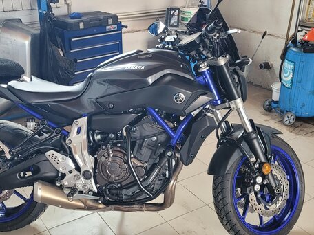 2014 Yamaha MT-07 (FZ-07), серый, 700000 рублей, вид 1