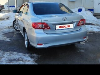 2010 Toyota Corolla X (E140, E150) Рестайлинг, серебристый, 880000 рублей, вид 4