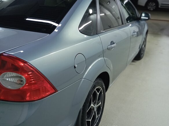 2010 Ford Focus II Рестайлинг, серый, 810000 рублей - вид 3