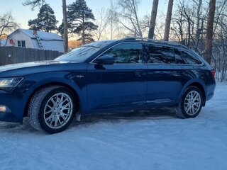 2017 Skoda Superb III, синий, 2050000 рублей, вид 3