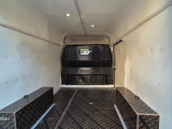 2012 Ford Transit, белый, 1700000 рублей - вид 2