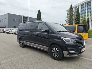 2018 Hyundai H-1 II Рестайлинг 2, чёрный, 2650000 рублей, вид 2