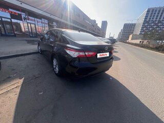 2020 Toyota Camry VIII (XV70), чёрный, 2700000 рублей, вид 3
