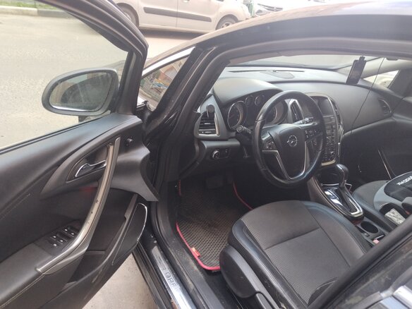2010 Opel Astra J, чёрный, 630000 рублей - вид 6