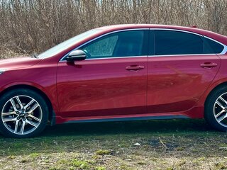 2020 Kia Cerato IV, красный, 1955000 рублей, вид 1