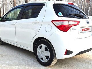 2018 Toyota Vitz III (XP130) Рестайлинг 2, белый, 1165000 рублей, вид 5
