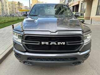 2022 Ram 1500 Crew Cab eTorque V, серый, 7000000 рублей, вид 3