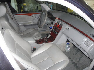 2001 Mercedes-Benz E-Класс 240 II (W210, S210) Рестайлинг, чёрный, 550000 рублей, вид 5