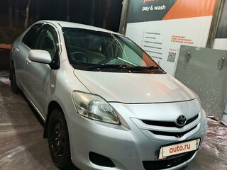 2006 Toyota Belta I, серый, 565000 рублей, вид 2