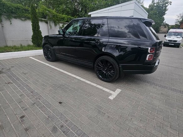 2019 Land Rover Range Rover IV Рестайлинг, чёрный, 7200000 рублей - вид 4