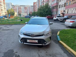 2015 Toyota Camry VII (XV50) Рестайлинг, серебристый, 2299000 рублей, вид 2