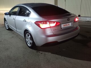 2013 Kia Cerato III, серебристый, 950000 рублей, вид 3