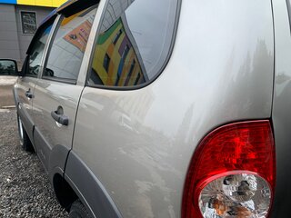 2016 Chevrolet Niva I Рестайлинг, золотистый, 780000 рублей, вид 5