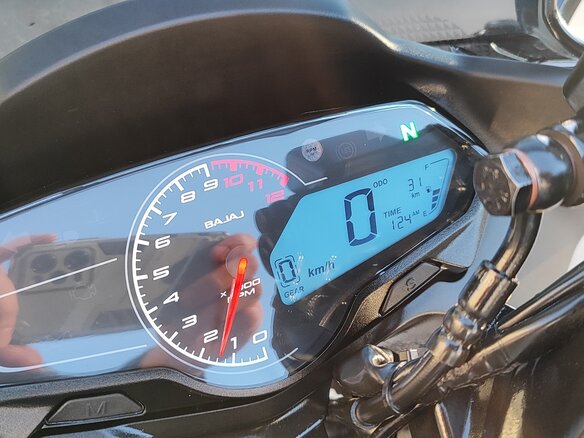 2022 Bajaj Pulsar N250, чёрный - вид 21