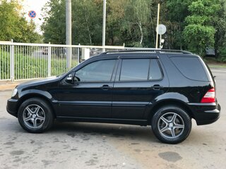2003 Mercedes-Benz M-Класс 270 I (W163) Рестайлинг, чёрный, 1700000 рублей, вид 5