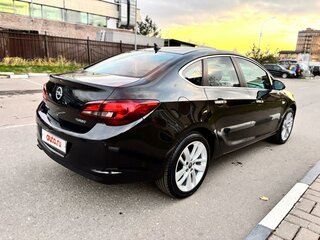2012 Opel Astra J Рестайлинг, чёрный, 1100000 рублей, вид 4