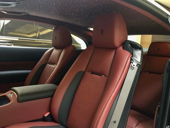 2019 Rolls-Royce Wraith, чёрный, 21350000 рублей - вид 4