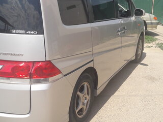 2006 Honda Stepwgn III, серый, 1250000 рублей, вид 5