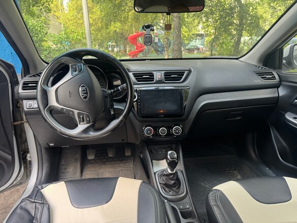 2015 Kia Rio 6-speed III, серебристый - вид 5
