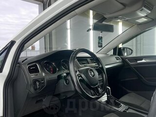 2013 Volkswagen Golf VII, белый, 900000 рублей, вид 4