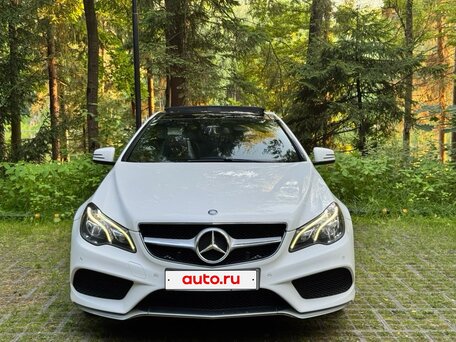 2013 Mercedes-Benz E-Класс 200 IV (W212, S212, C207) Рестайлинг, белый, 1790000 рублей, вид 2