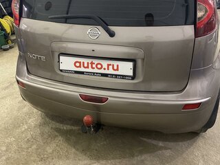 2013 Nissan Note I Рестайлинг, коричневый, 850000 рублей, вид 4