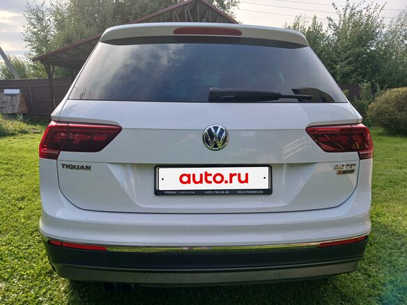 2016 Volkswagen Tiguan II, белый - вид 5