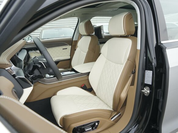 2023 Audi A8 Long 55 TFSI IV (D5) Рестайлинг, серебристый - вид 14