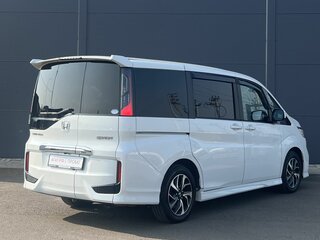 2019 Honda Stepwgn Spada V Рестайлинг, белый, 1980000 рублей, вид 5