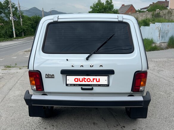 2024 Lada (ВАЗ) Niva Legend I, белый, 900000 рублей - вид 2