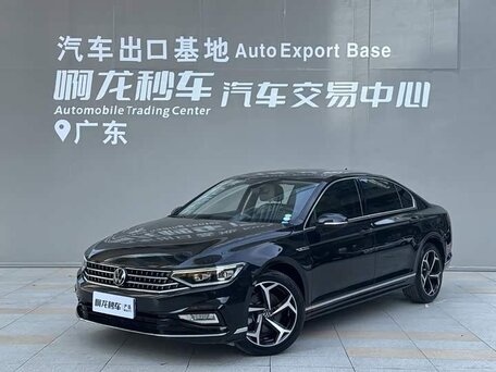 2023 Volkswagen Magotan B8 Рестайлинг, чёрный, 1770000 рублей, вид 1