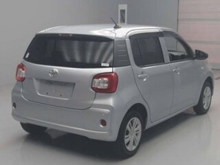 2022 Toyota Passo III Рестайлинг, серебристый, 670000 рублей, вид 2