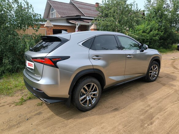 2021 Lexus NX 300 I Рестайлинг, серый, 4700000 рублей - вид 3