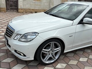2009 Mercedes-Benz E-Класс 250 5G-Tronic IV (W212, S212, C207), белый, 1100000 рублей, вид 4