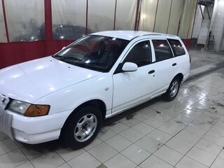 2001 Mazda Familia Y11, белый, 250000 рублей, вид 1