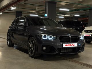 2018 BMW 1 серии 118i II (F20/F21) Рестайлинг 2, серый, 2175000 рублей, вид 3
