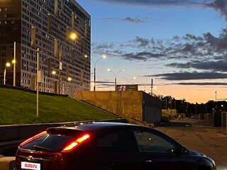2008 Ford Focus II Рестайлинг, красный, 410000 рублей, вид 5