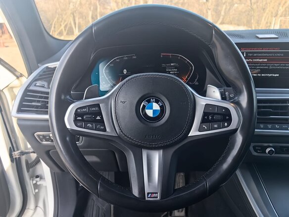 2019 BMW X5 30d IV (G05/G18), белый, 6600000 рублей - вид 16