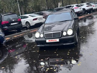 1998 Mercedes-Benz E-Класс 240 II (W210, S210), чёрный, 460000 рублей, вид 5